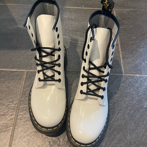 Dr martens white patent leather bicker boots - Picture 2 of 13